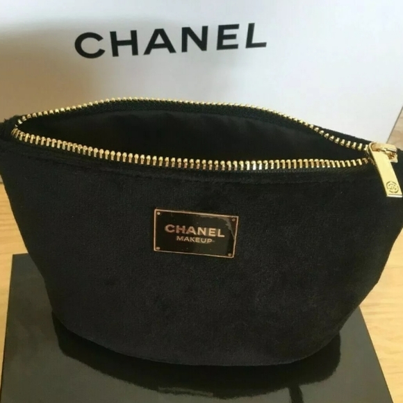 CHANEL Handbags - Chanel Cosmetic bag
